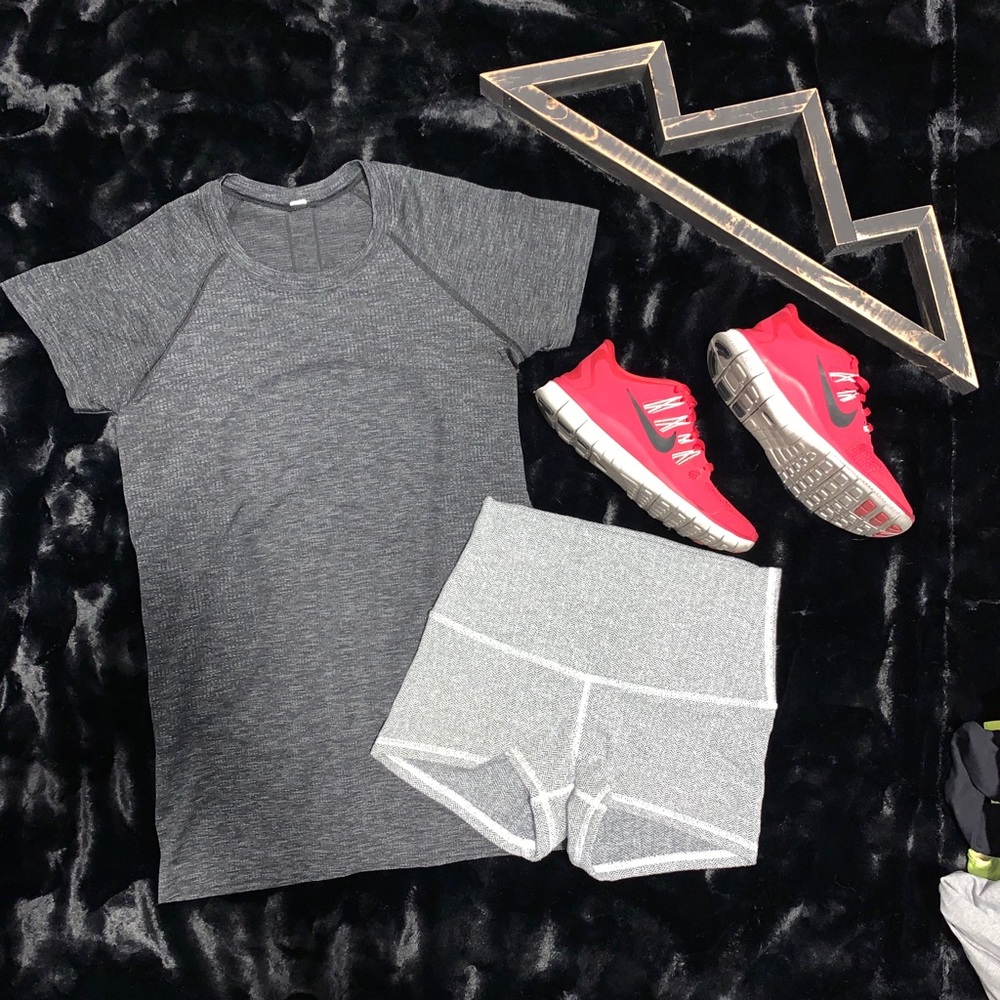 LuLuLemon Swiftly Tee